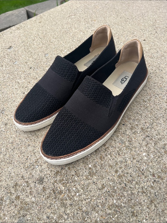 UGG Shoes - UGG Women’s Black Knit Slip-On Loafers with White Sole Size 9